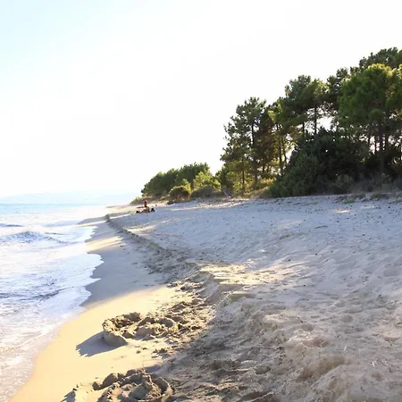Apartment For 2-3 People 150 M From The Sea *