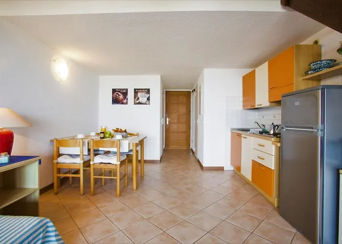 2 People - 150 M From De Sea - Apartment *